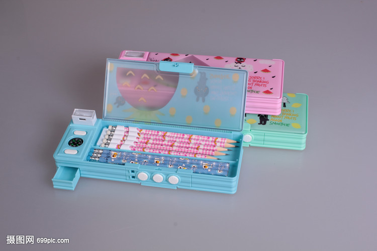 文具盒与削笔器 学生时代的必备伴侣